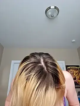 Stripchat Free Porn Cam of AmethystFoxx