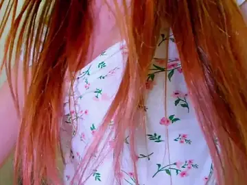 Stripchat Live Porn of minidivaa_