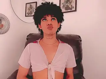 Stripchat Watch Live Sex Cams of Zendalla_Ebony