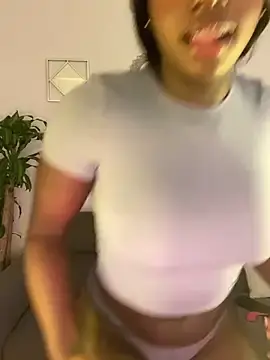 Stripchat Best Webcam of alissradiante1