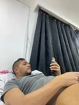 Stripchat Free Live Porn of Bruno_vip