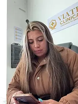 Stripchat Best Webcam of LIZ-06_