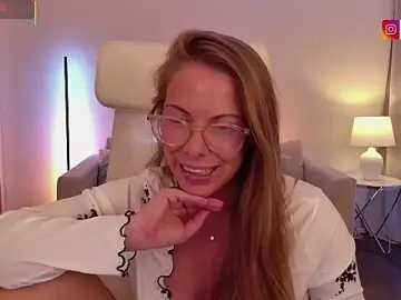 Stripchat Free Porn Cam of Nova-Lee