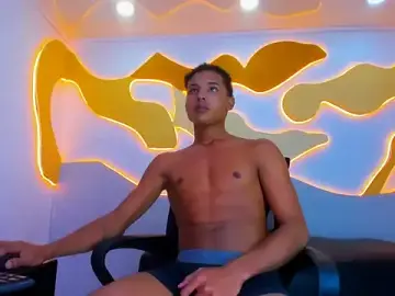 Stripchat Live Sex Cam of RafaelVander