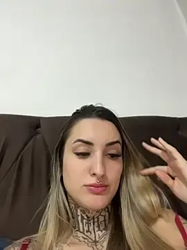 Stripchat Best Webcam of hotskinny1
