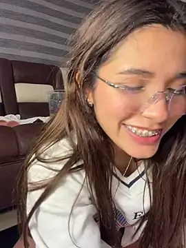 Stripchat Live Porn of crystal_bunny7