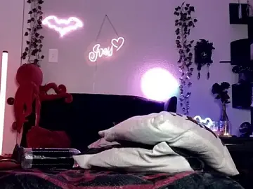 Stripchat Watch Live Sex Cams of Ivey_Strigoi