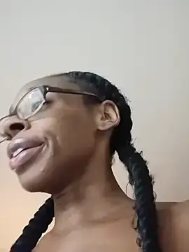 Stripchat Nude Webcam of Jasmine_FullsShine