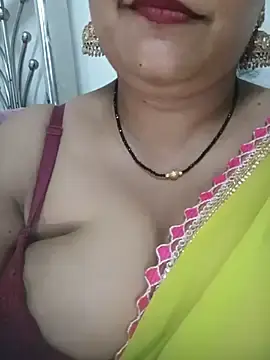 Stripchat Live Sex Cam of Nyra-23