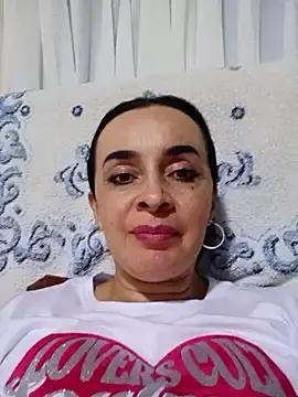 Stripchat Free Porn Cam of Samantha_Sullivan_