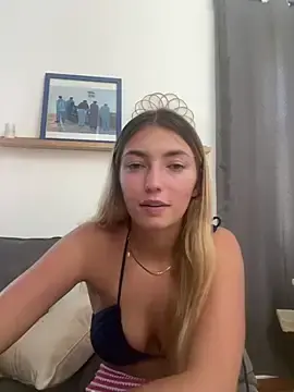 Stripchat Adult Webcams of camille_2007