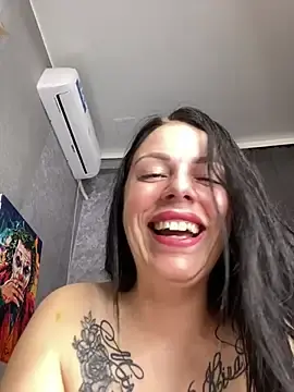 Stripchat Live Porn of Lola_Hale