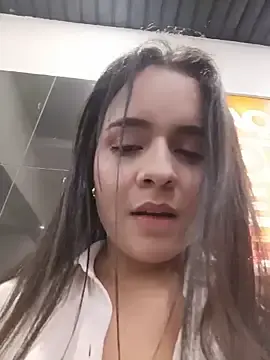 Stripchat Watch Live Sex Cams of Julieth_hot-69