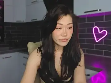 Stripchat Live Sex Cam of ShaiyaMinn3