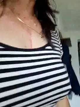 Stripchat Free Live Porn of IsabelleCraft