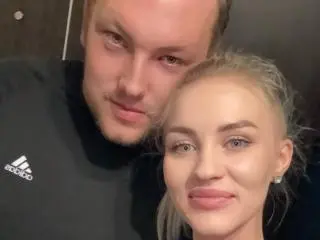 Xlovecam Private Sex Chat of DreaamCouple69
