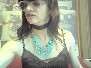 Xlovecam Adult Webcam of Juny