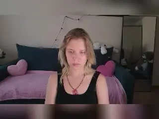 Xlovecam Best Webcam of VikiCharm