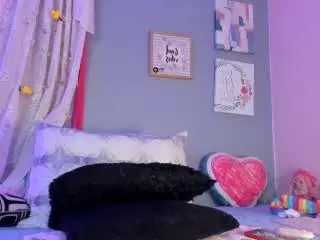 Xlovecam Live Sex Cam of JuliaSacarf