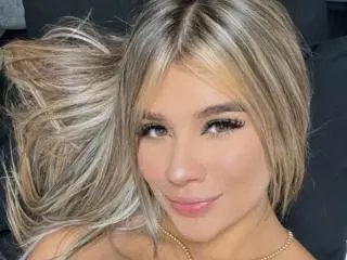 Xlovecam Live Sex of SashaPolet