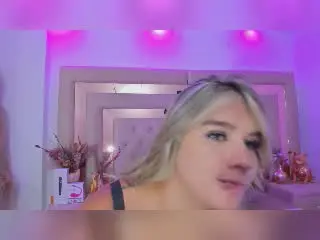 Xlovecam Watch Live Sex Cams of SashaPolet