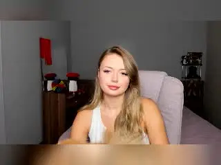 Xlovecam Private Sex Chat of Destinis