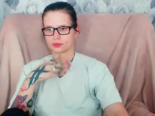 Xlovecam Sex Chat of TattooDolly