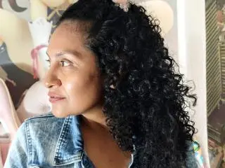 Xlovecam Watch Live Sex Cams of YessyForx