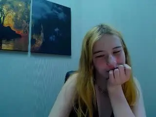 Xlovecam Nude Webcam of Halide