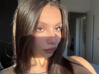 Xlovecam Live Sex of MaryroseCastine