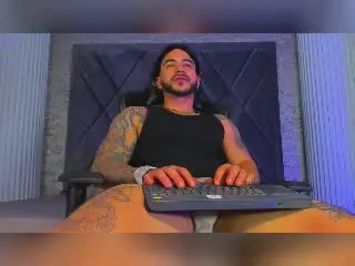 Xlovecam Sex Cam of DanteDimarco