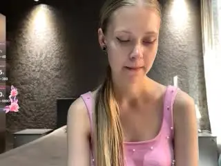 Xlovecam Live Porn of LillianaWhang