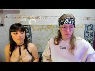 Xlovecam Live Sex Cam of JinnLook