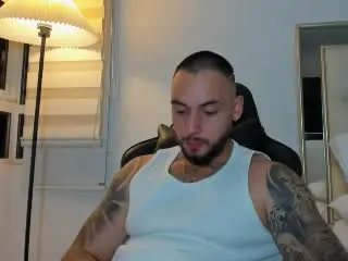 Xlovecam Nude Webcam of FrankJones