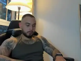 Xlovecam Adult Webcam of FrankJones