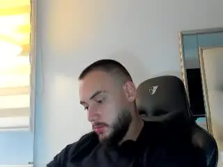 Xlovecam Free Live Porn of FrankJones