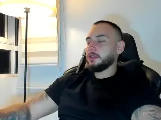 Xlovecam Sex Cam of FrankJones