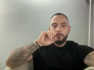 Xlovecam Free Live Porn of FrankJones