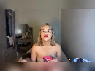 Xlovecam Sex Cam of YourBestGirlX