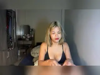 Xlovecam Free Porn Cam of YourBestGirlX