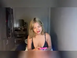 Xlovecam Free Porn Cam of YourBestGirlX