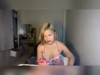 Xlovecam Free Porn Cam of YourBestGirlX
