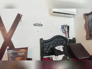 Xlovecam Sex Cam of JadeAndBob
