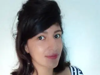 Xlovecam Live Sex of SarahFriendly