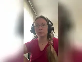 Xlovecam Live Sex Cam of Meeranda
