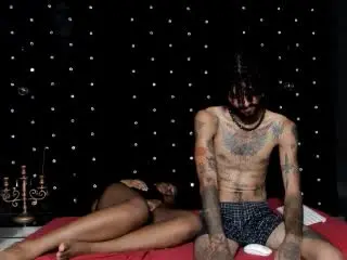 Xlovecam Free Porn Cam of JeniferandBenn