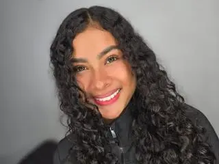 Xlovecam Private Sex Chat of LuciaTolozaOne