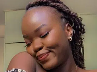 Xlovecam Sex Cam of CocoCurves