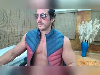 Xlovecam Free Live Porn of IcarusSecret