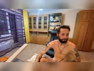 Xlovecam Watch Live Sex Cams of MikeAndAnna